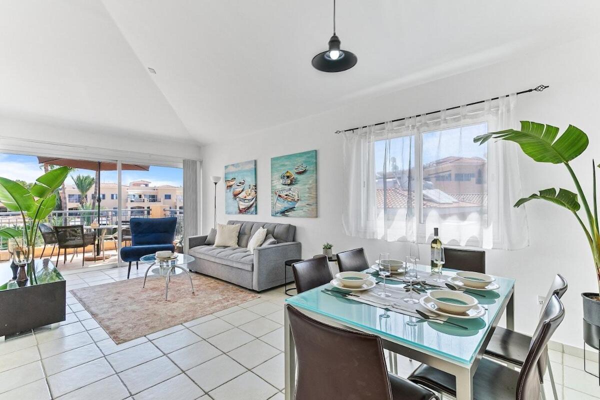 Limnaria Gardens Beautiful Apartment By Vichy Paphos Exterior foto